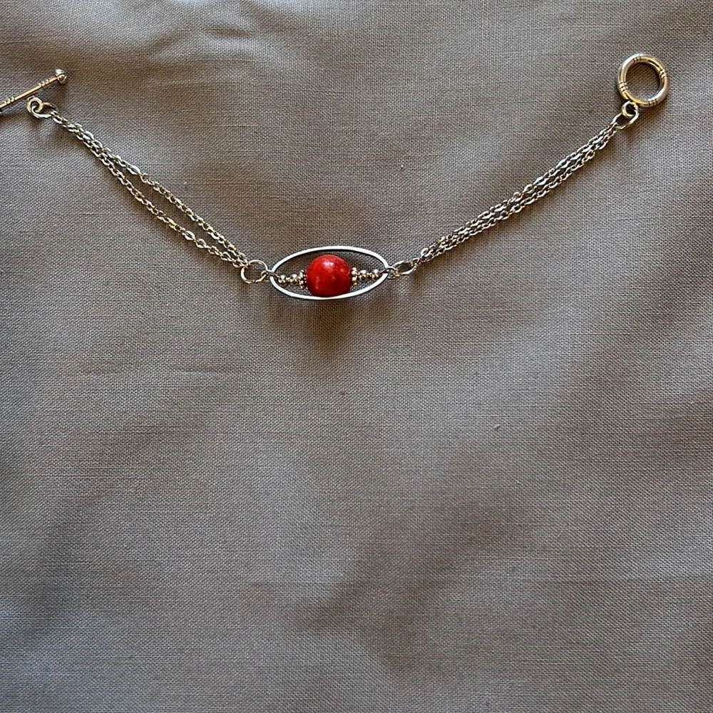 22007 Red acrylic bracelet and earring set